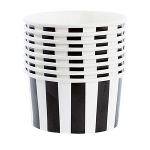 Mustavalkoraidallinen jäätelökuppi ja lusikat (8 kpl)