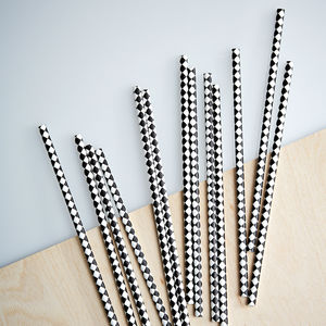 Harlekiini paperipilli, musta (25 kpl)