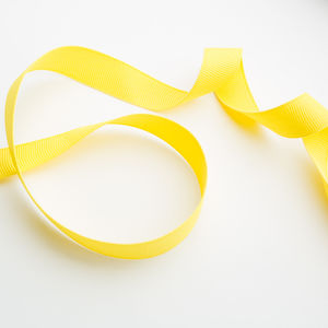 Ribbinauha keltainen 15 mm (2 m)
