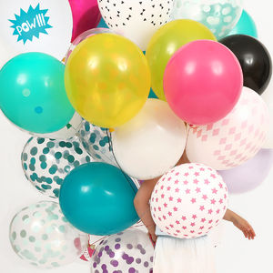 Ilmapallot heliumilla täytettynä