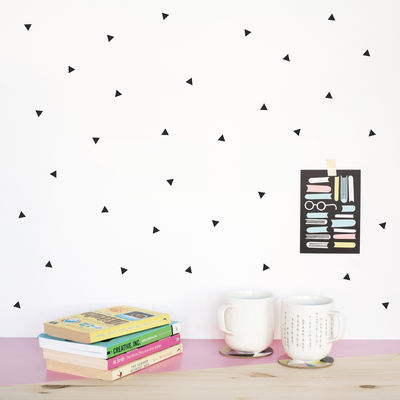Pienet kolmiot seinätarrat, musta