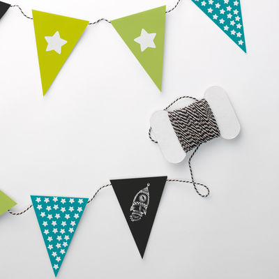 Tulostettavat Avaruus -viirit (PDF)