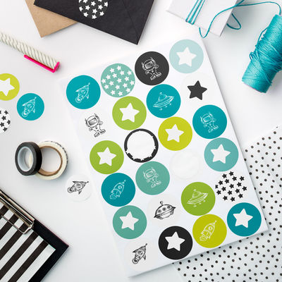 Tulostettavat Avaruus -tarrat Ø 40 mm