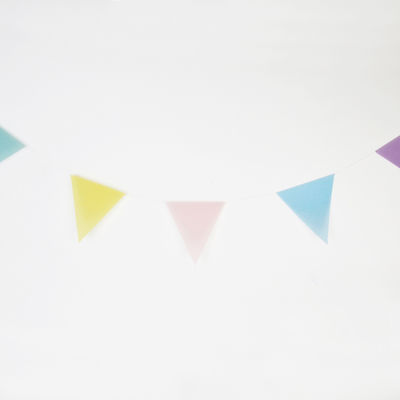 Pastellin sävyinen viirinauha