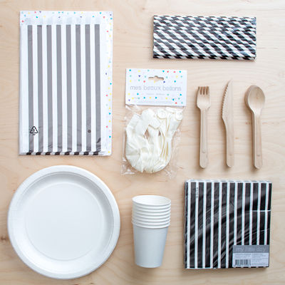 Kemupaketti -kattaus, mustavalkoinen (8 hlö)