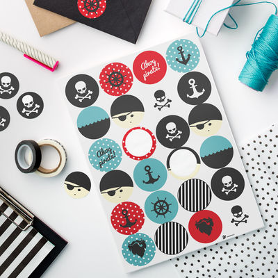 Tulostettavat Merirosvo -tarrat Ø 40 mm