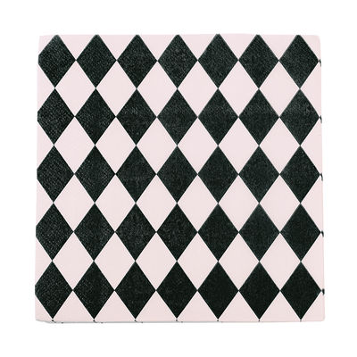 Lautasliina, musta/vaaleanpunainen salmiakki (30 kpl)