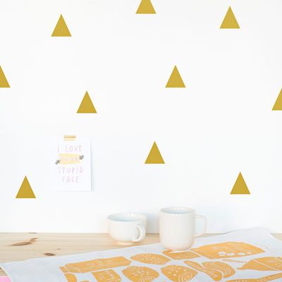 Kolmiot seinätarrat, kulta