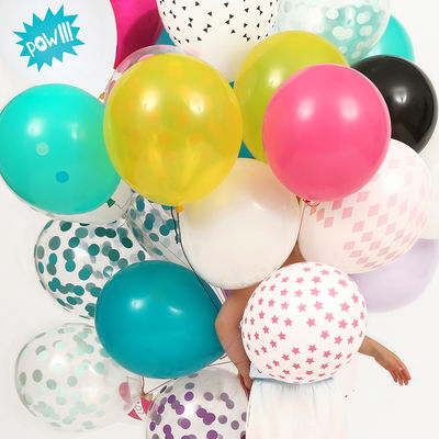 Ilmapallot heliumilla täytettynä